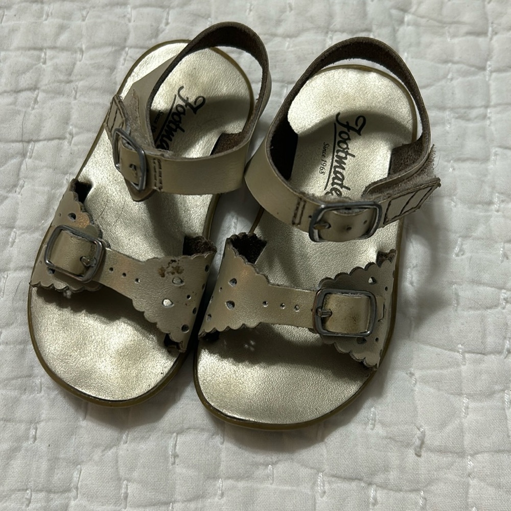 Footmates